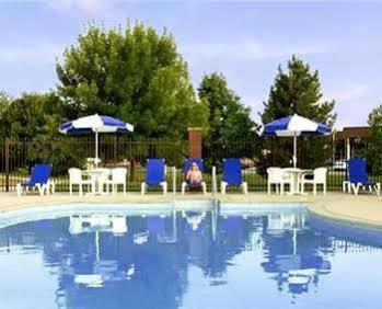 Baymont By Wyndham Airport South Hotel Louisville-Jefferson County