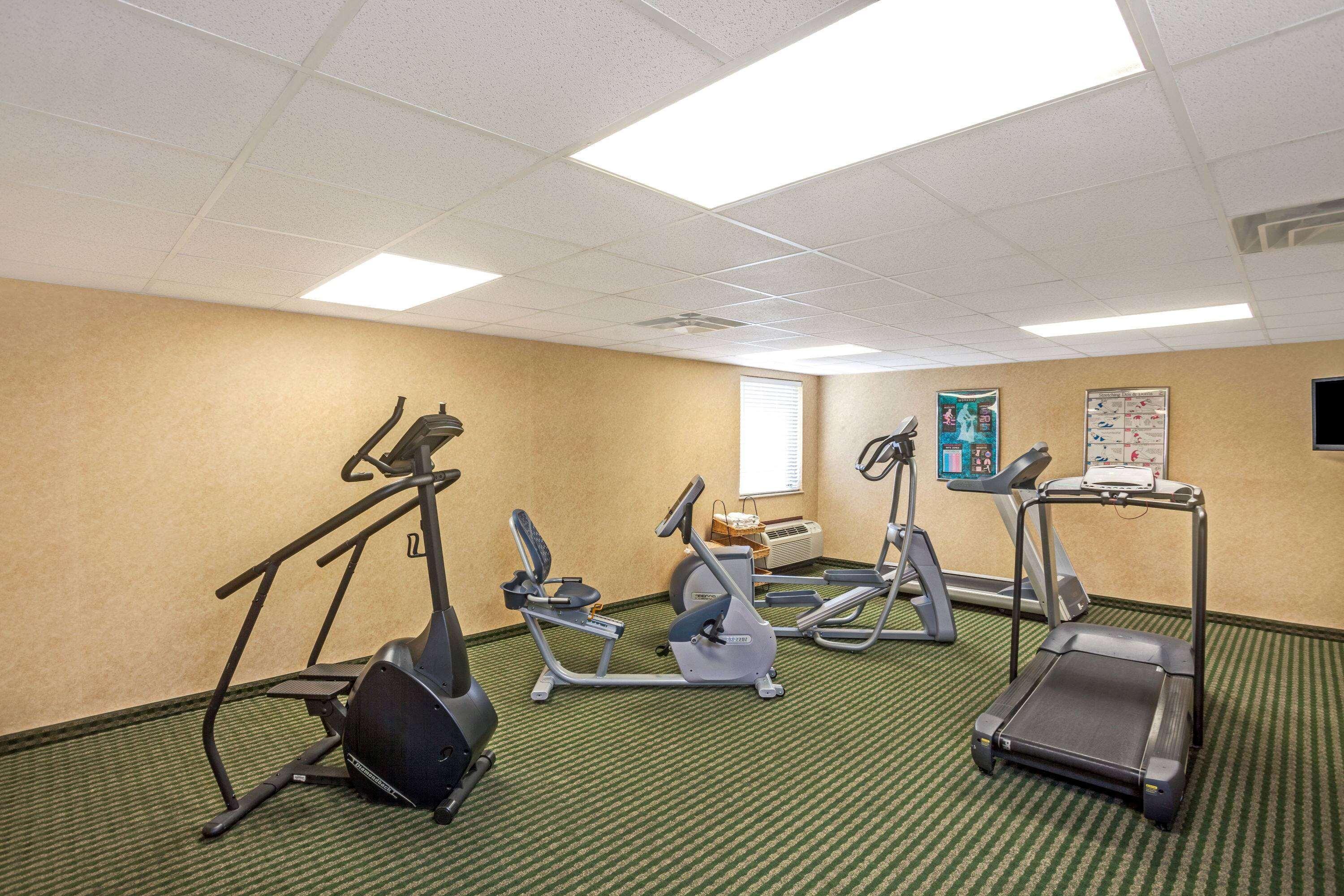 Baymont By Wyndham Airport South 3*