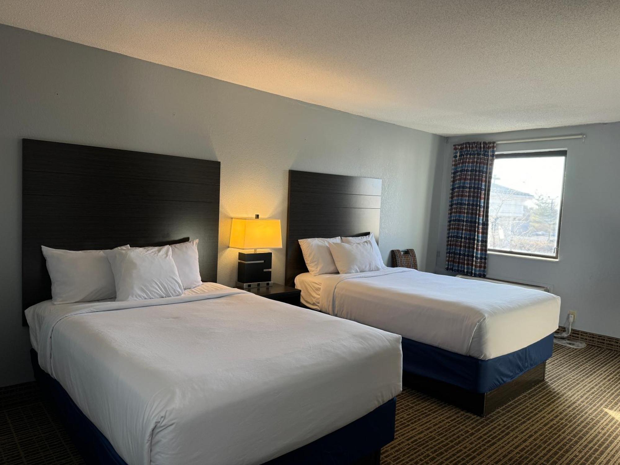 Hotel Baymont By Wyndham Airport South 3*